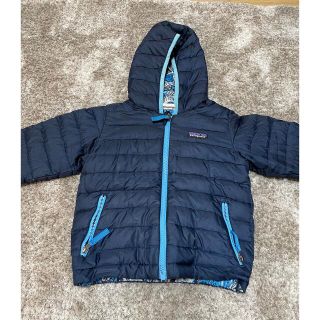 パタゴニア(patagonia)のパタゴニア　　リバーシブルダウン　　3T(ジャケット/上着)