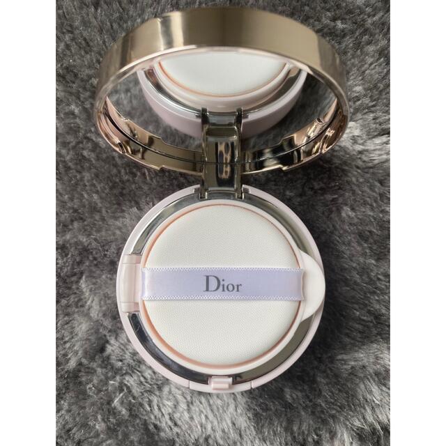 Dior(ディオール)のディオールDior カプチュール ドリームスキン モイスト クッション 000 コスメ/美容のベースメイク/化粧品(ファンデーション)の商品写真