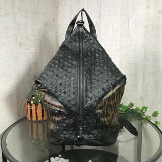 ジミーチュウ(JIMMY CHOO)のJIMMY CHOO ジミーチュー Fitzroyフィッツロイ　リュック(バッグパック/リュック)