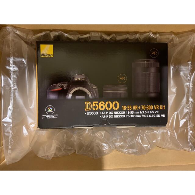 新品未開封　即日発送　Nikon D5600 ダブルズームキット 3年保証付き