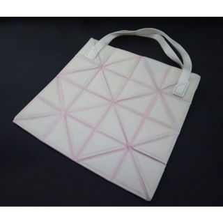 イッセイミヤケ(ISSEY MIYAKE)の美品　ISSEYMIYAKE バオバオ イッセイミヤケ トートバッグ ハンド(トートバッグ)