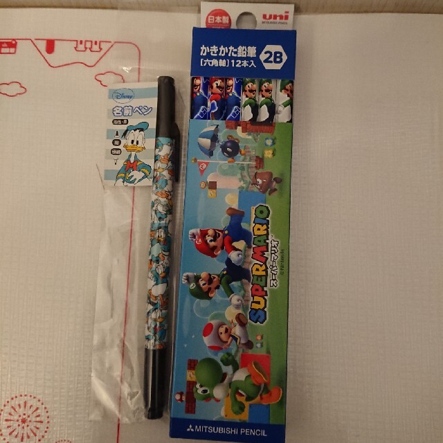 三菱鉛筆 新品 スーパーマリオ書き方鉛筆 名前ペンの通販 By デコポン ミツビシエンピツならラクマ