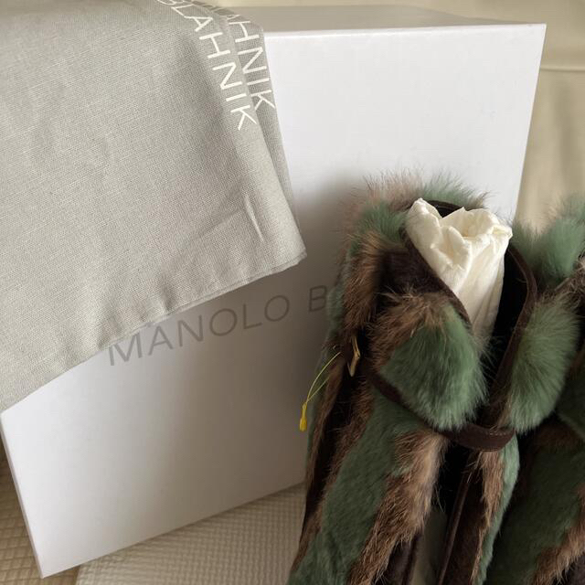 新品　未使用　マノロブラニク　manoloblahnik ファー　39  ブーツ