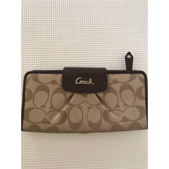 COACH(コーチ)の中古　長財布　コーチ レディースのファッション小物(財布)の商品写真