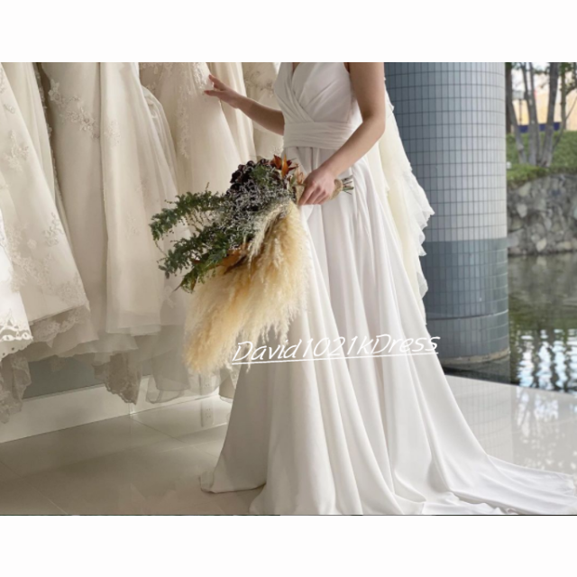 フランス風  ウェディングドレス   背中見せ  結婚式  Vネック  前撮りウェディングドレス