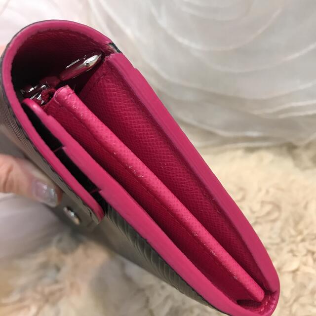 LOUIS VUITTON - ルイヴィトン エピ 二つ折り長財布 黒xピンクの通販