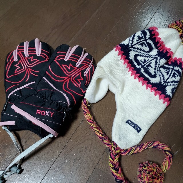 Roxy(ロキシー)のグローブ、ニット帽 スポーツ/アウトドアのスノーボード(ウエア/装備)の商品写真