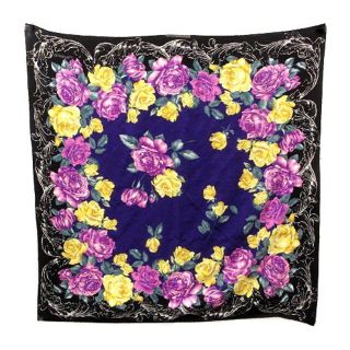 ジャンニヴェルサーチ(Gianni Versace)のジャンニヴェルサーチ ヴェルサーチェ スカーフ 花柄 紫 黒(バンダナ/スカーフ)