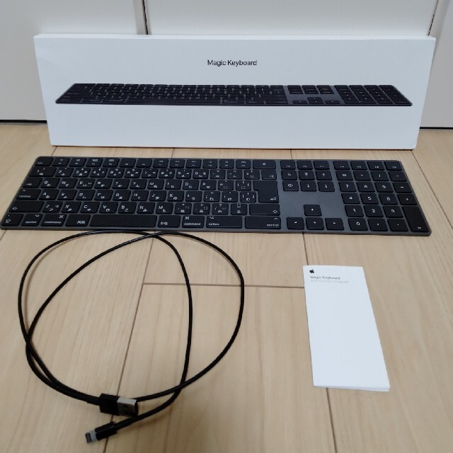 APPLE MAGIC KEYBOARD(テンキーツキ-JIS) スペ スマホ/家電/カメラのPC/タブレット(PC周辺機器)の商品写真