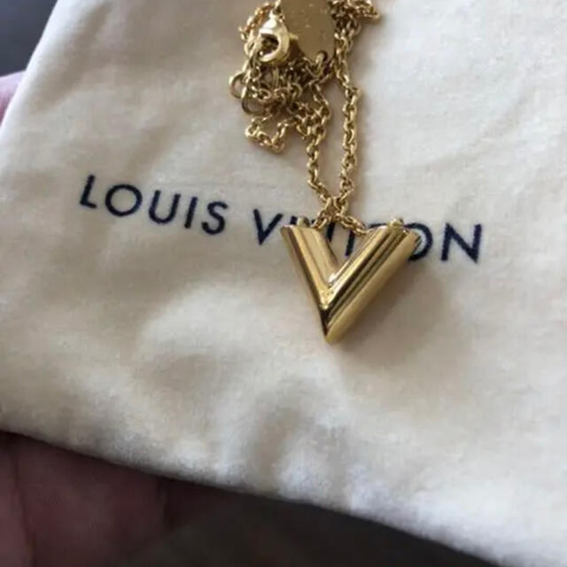 LOUIS VUITTON(ルイヴィトン)のルイヴィトン　ネックレス　ゴールド メンズのアクセサリー(ネックレス)の商品写真