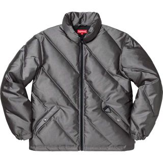 Supreme(ダウンジャケット ・ シルバー/銀色系)のフリマ Supreme(ダウンジャケット ・ シルバー/銀色系)のフリマ