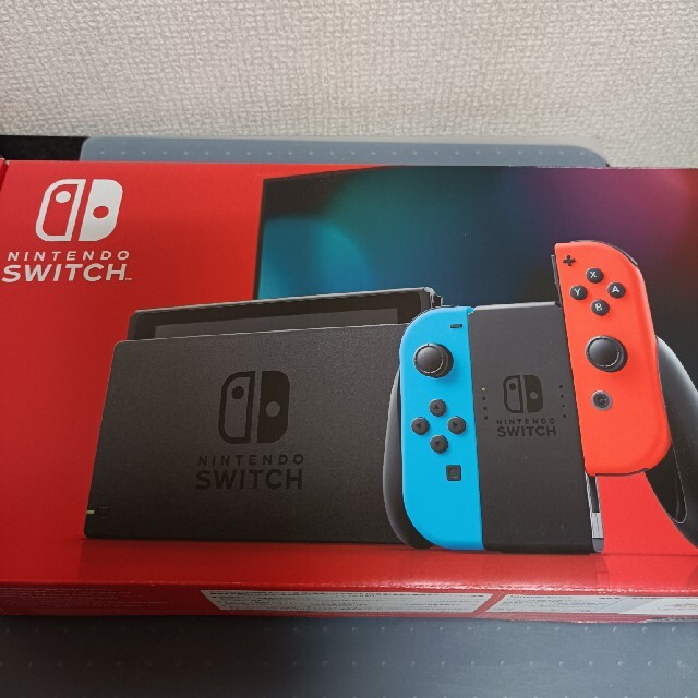 Nintendo Switch ネオンブルー/ネオンレッド 新型 美品