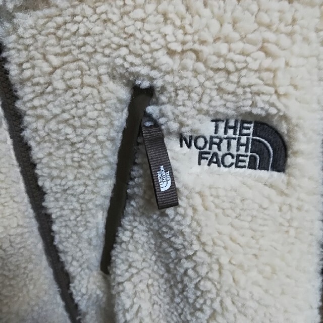 THE NORTH FACE(ザノースフェイス)の2XＬノースフェイスリモフリースジャケットベージュボアジャケット メンズのジャケット/アウター(ブルゾン)の商品写真