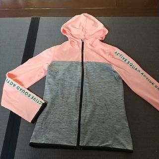 エイチアンドエム(H&M)のジップアップパーカー 薄手 Ｈ&Ｍ スポーツ 新品 サイズ150(ジャケット/上着)