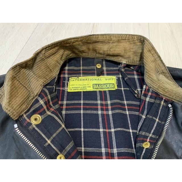 Barbour(バーブァー)のBarbour international C44 黄タグ ミントコンディション メンズのジャケット/アウター(ライダースジャケット)の商品写真