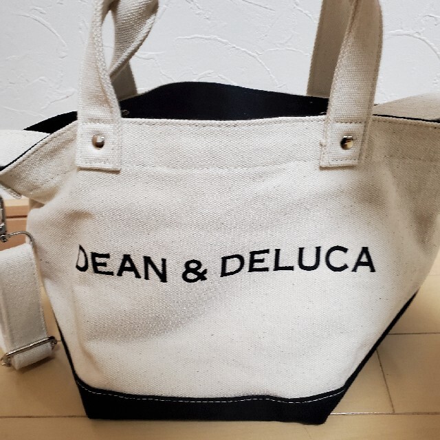 DEAN & DELUCA(ディーンアンドデルーカ)のディーアンドデルーカ ツーウェイトート レディースのバッグ(トートバッグ)の商品写真