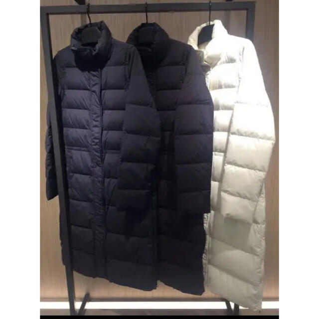 theory(セオリー)の【美品】セオリー　ロングダウンコート　MATTE PUFFER KOCHA 白 レディースのジャケット/アウター(ダウンコート)の商品写真