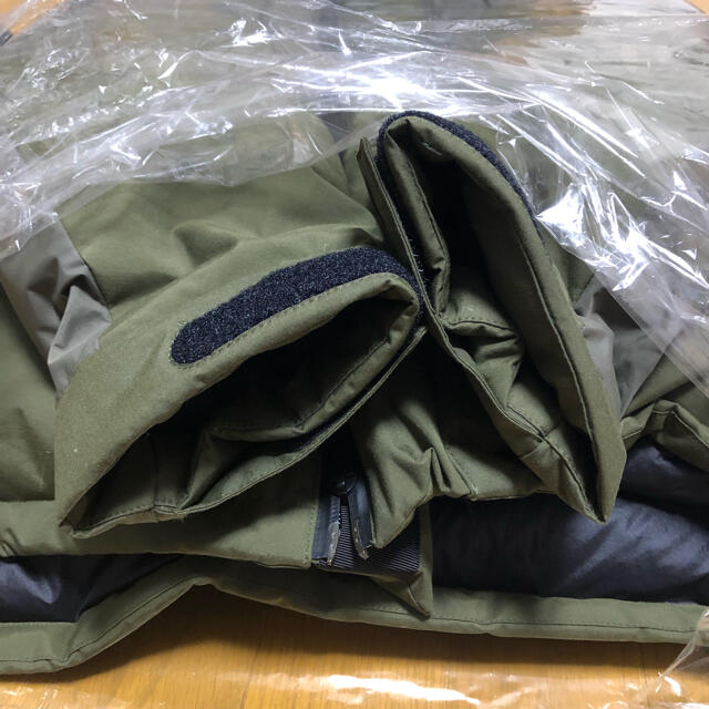 F.C.R.B.(エフシーアールビー)の最終値下げ　ブリストル　ダウンジャケット メンズのジャケット/アウター(ダウンジャケット)の商品写真