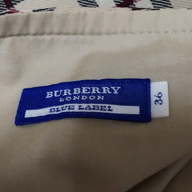 BURBERRY BLUE LABEL(バーバリーブルーレーベル)のバーバリーブルーレーベル スカート レディースのスカート(ミニスカート)の商品写真