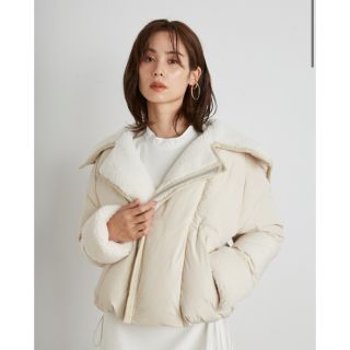 新品 snidel スナイデル ショートボアダウンコート ベージュ 送料無料で安心 【匿名配送】snidel ショートボアダウンコート アウター ダウンジャケット
