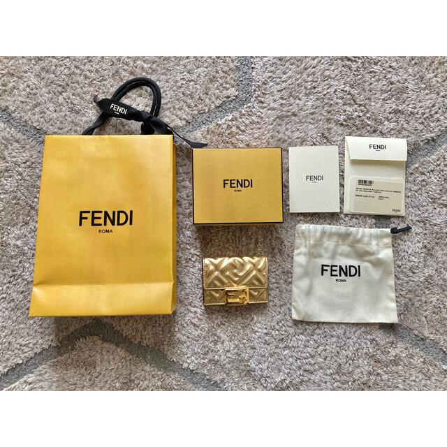 美品 FENDI マイクロトリフォールド フェンディ 3つ折り財布