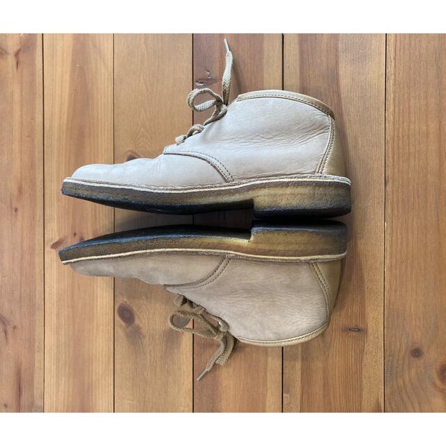 Supreme(シュプリーム)のSUPREME × Clarks Nubuck Desert Boots メンズの靴/シューズ(ブーツ)の商品写真