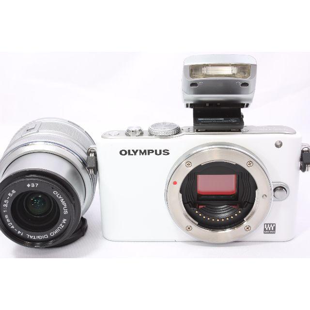 OLYMPUS(オリンパス)のcaori様専用✨ホワイトミラーレス✨オリンパス E-PL3✨保証付き✨ スマホ/家電/カメラのカメラ(ミラーレス一眼)の商品写真