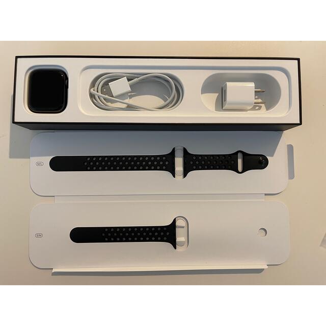 Apple(アップル)のApple Watch 5 GPS 44mm NIKE＋限定モデル 極美品 スマホ/家電/カメラのスマートフォン/携帯電話(その他)の商品写真