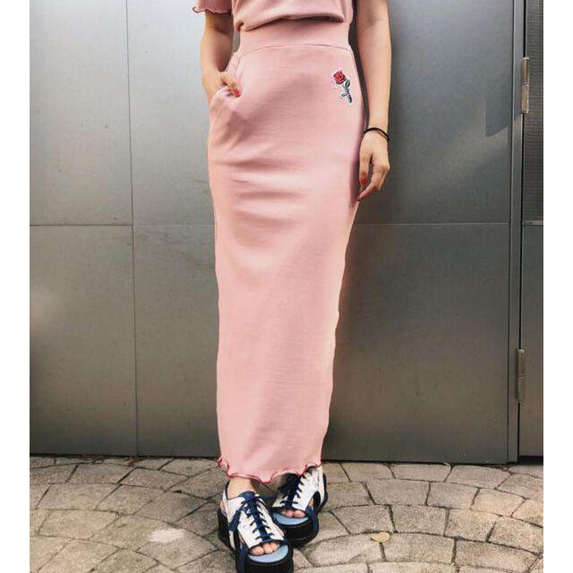 PAMEO POSE(パメオポーズ)のパメオポーズ・タイトスカート　薔薇 レディースのスカート(ロングスカート)の商品写真