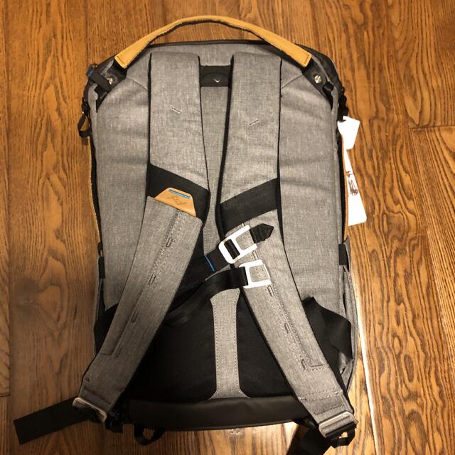 Peak Design everyday backpack 新品未使用 スマホ/家電/カメラのカメラ(ケース/バッグ)の商品写真