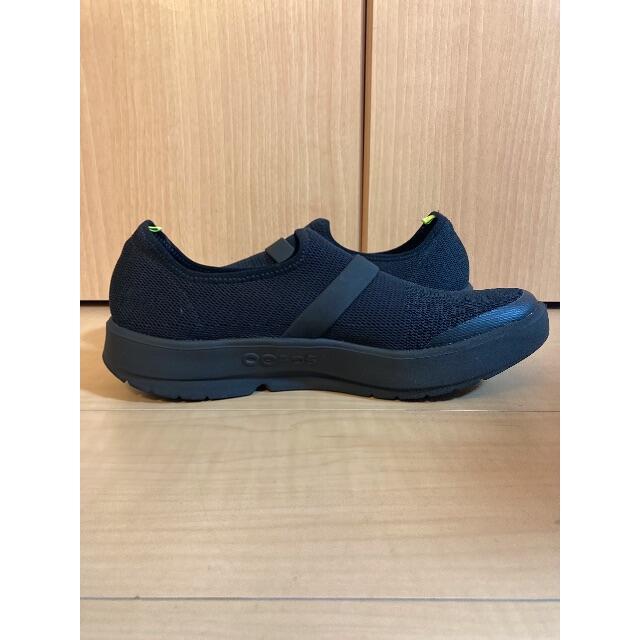 OOFOS OOMG Mesh Low Black Sole メンズの靴/シューズ(スニーカー)の商品写真