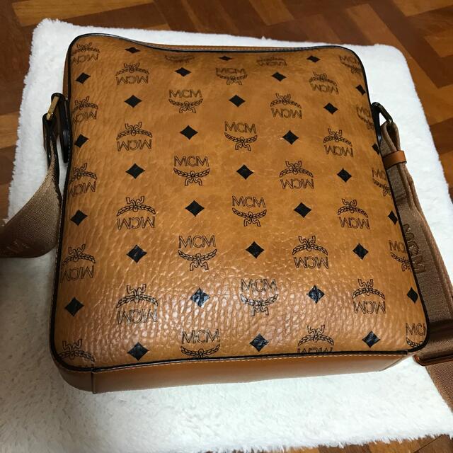 美品　値下げ中送料込み　MCM ショルダーバック