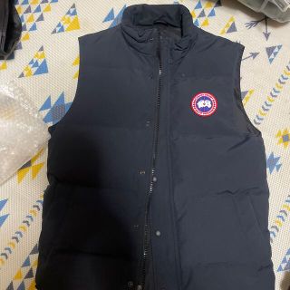 カナダグース(CANADA GOOSE)のカナダグース　ダウンベスト　サザビーリーグ　M ネイビー(ダウンベスト)