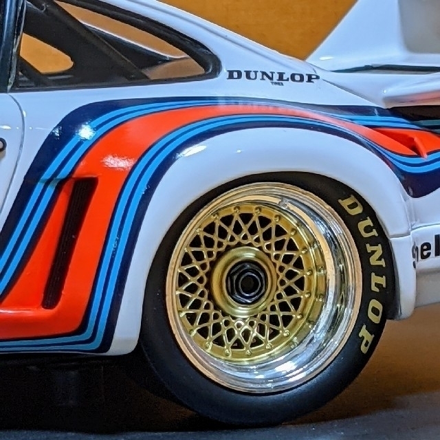 1/18スパーク ポルシェ935マルティニ 1976Vallelunga 優勝車 魅力の