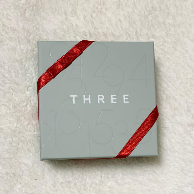 THREE(スリー)のＴＨＲＥＥ　ファインドユアシークレットナンバー　ボックス（限定品）　Ｘ０１ コスメ/美容のベースメイク/化粧品(アイシャドウ)の商品写真