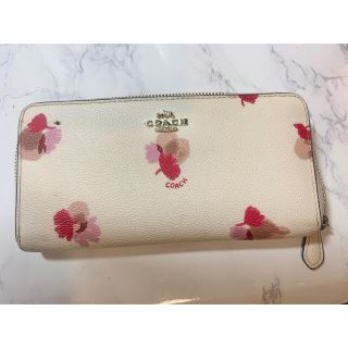 コーチ(COACH)のCOACH 財布 花柄 白 ホワイト ピンク(財布)