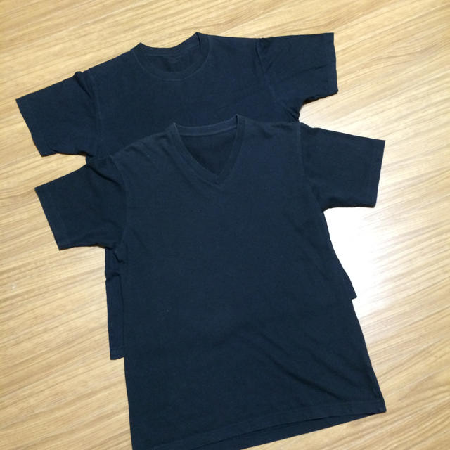 UNIQLO(ユニクロ)のユニクロティーシャツ2枚 メンズのトップス(Tシャツ/カットソー(半袖/袖なし))の商品写真