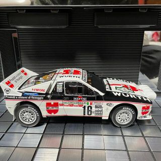 ミニカー　京商 1/18 ランチア ラリー 037 Sanremo Rally