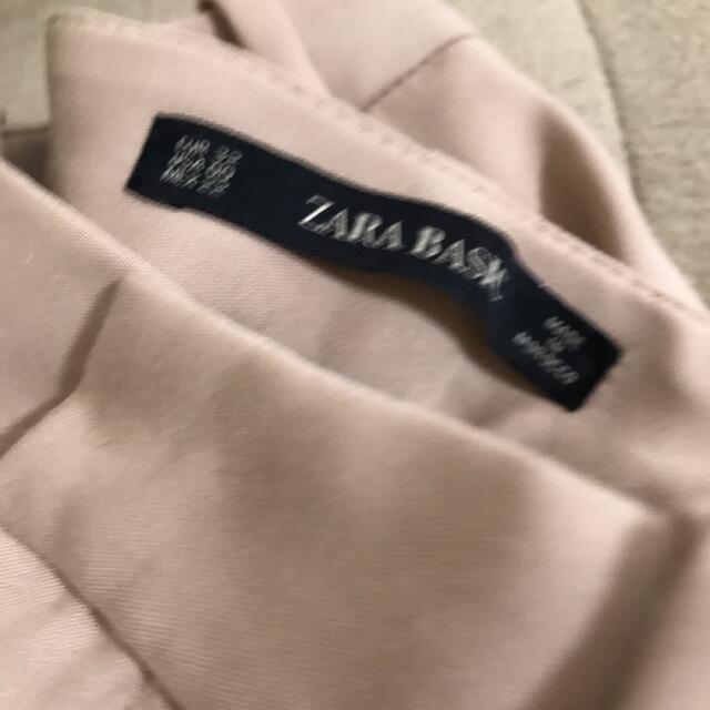 ZARA(ザラ)の★ZARA BASIC★ レディースのパンツ(クロップドパンツ)の商品写真