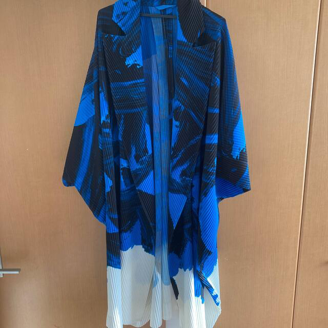 ISSEY MIYAKE(イッセイミヤケ)のhomme plisse 20ss Action Painting Coat メンズのジャケット/アウター(チェスターコート)の商品写真