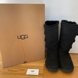 アグ(UGG)のMmmnさま専用【美品】UGG ベイリーボタン　トリプル　ロングブーツ　ブラック(ブーツ)