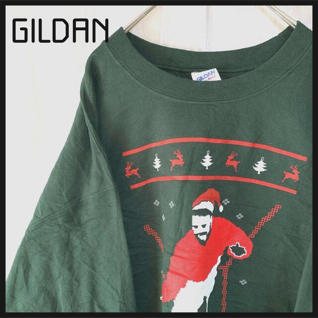 GILDAN(ギルタン)のギルダンアメリカ古着スウェットトレーナーサンタさんスキークリスマスアースカラー メンズのトップス(スウェット)の商品写真