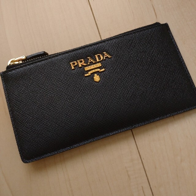 プラダ PRADA サフィアーノ フラグメントケース カードケース プラダ PRADA サフィアーノ フラグメントケース カードケース