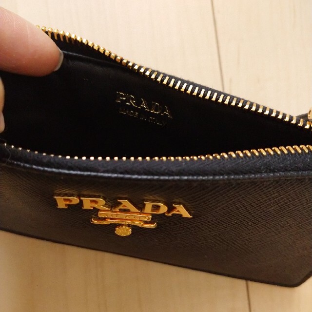 PRADA(プラダ)のプラダ PRADA サフィアーノ フラグメントケース カードケース レディースのファッション小物(財布)の商品写真