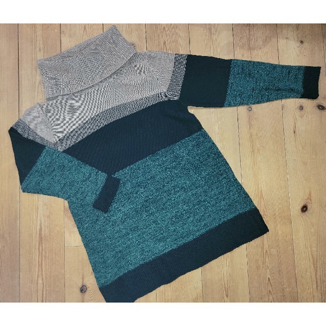 グリーン　セーター　レディース　冬服　M　美品 レディースのトップス(ニット/セーター)の商品写真