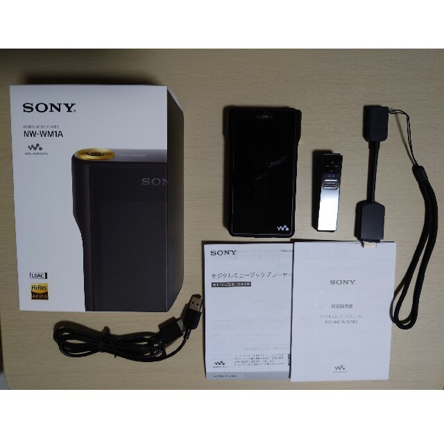 SONY(ソニー)のソニー　ウォークマン　NW-WM1A スマホ/家電/カメラのオーディオ機器(ポータブルプレーヤー)の商品写真