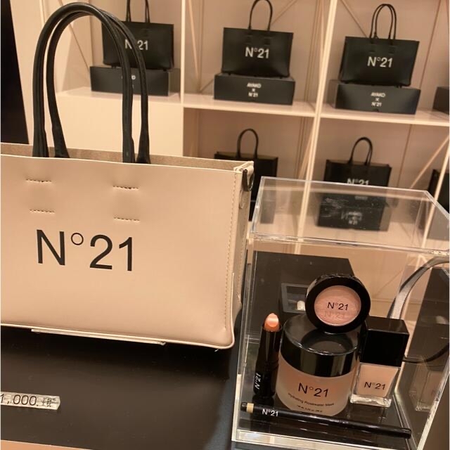 N°21 × AYAKO 阪急限定バッグ 化粧品 セット