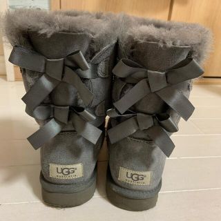 アグ(UGG)のムートンブーツ　リボン(ブーツ)