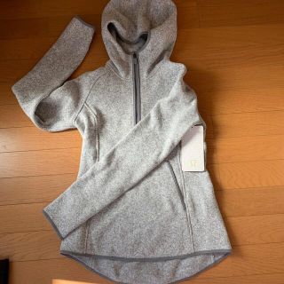 ルルレモン(lululemon)の【新品・未使用】ルルレモン　プルオーバー　パーカ(パーカー)