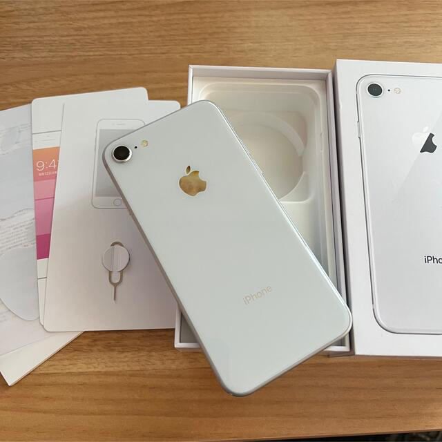 iPhone8 64GB シルバー 本体 ⚠️SIMロック解除してません